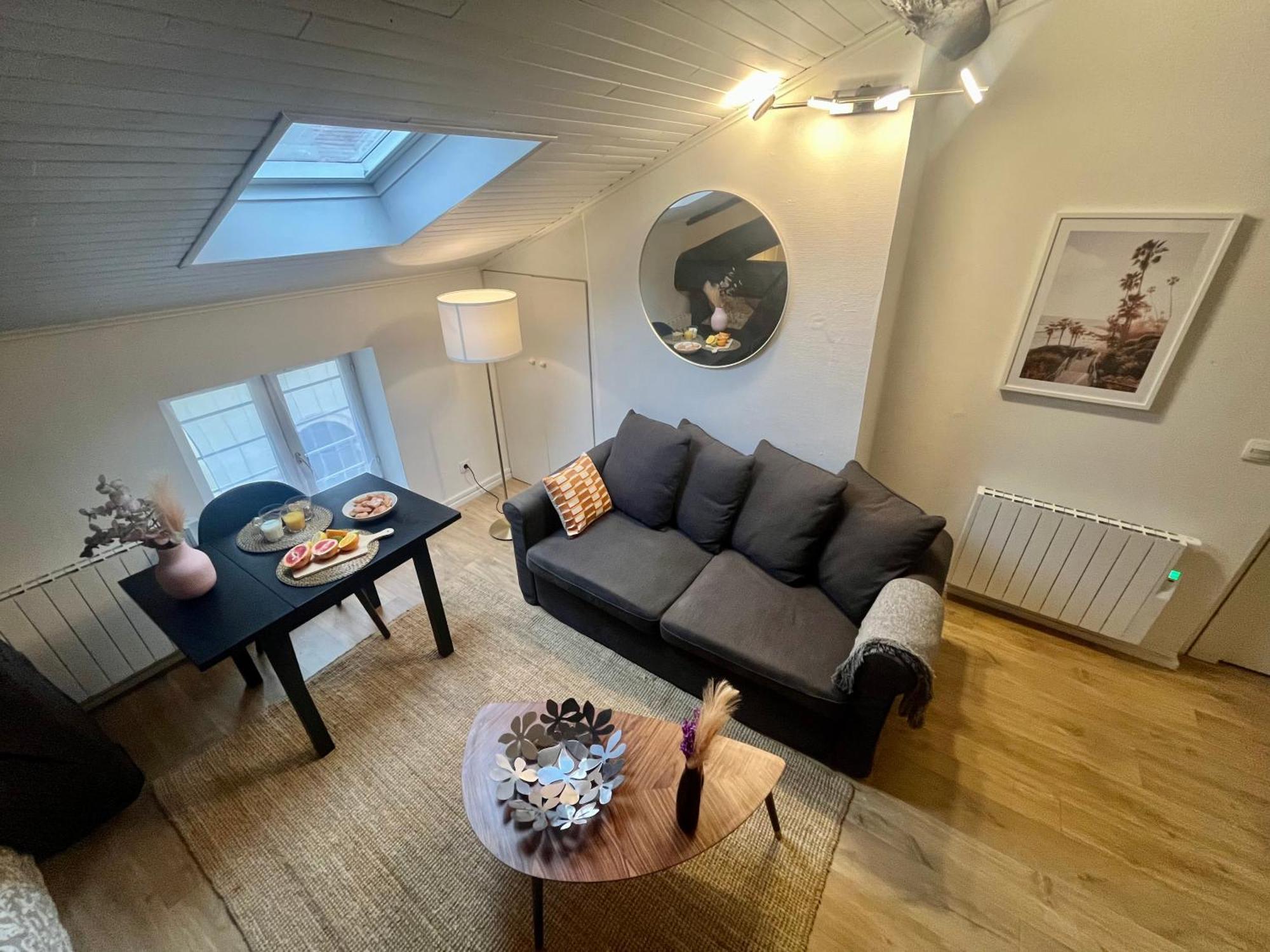 Suite Polkka Лион Екстериор снимка